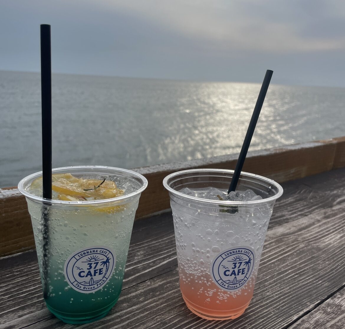 海カフェへ
